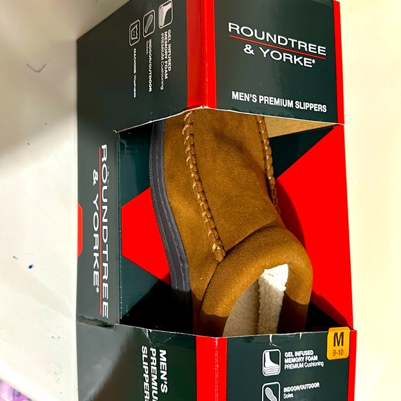 NIB Roundtree Men’s Premium Slippers Indoor/Outdoor - Picture 1 of 3